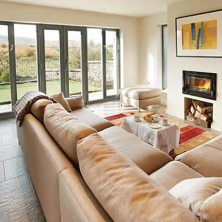Weathertop House Holiday home *
